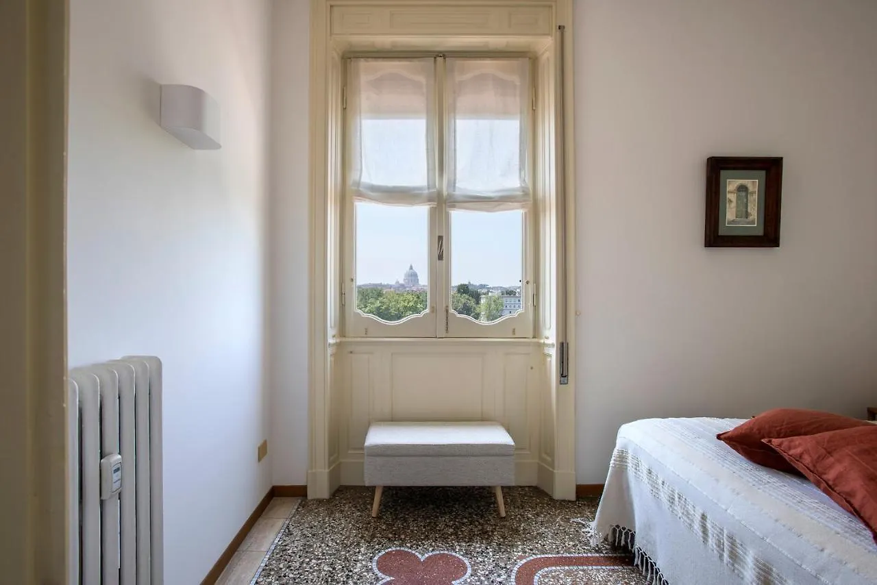 Elegant Top Floor - Unique View Of Rome'S Skyline Tibernestrome Italy